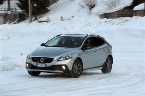 Volvo V40 Cross Country 2013