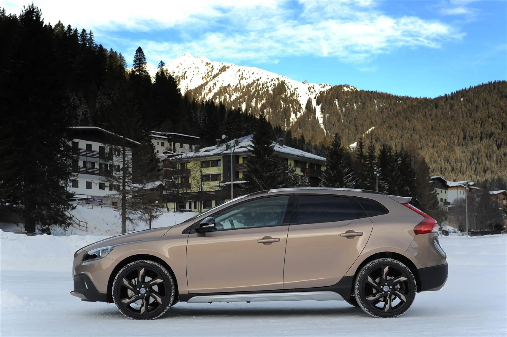 Volvo V40 Cross Country 2013 - 64