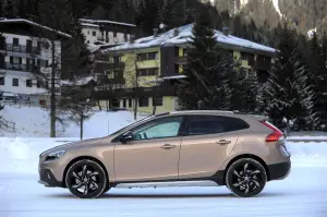 Volvo V40 Cross Country 2013