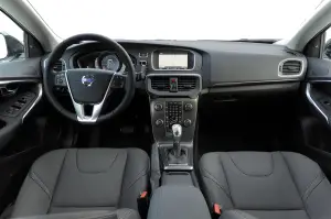 Volvo V40 Cross Country 2013