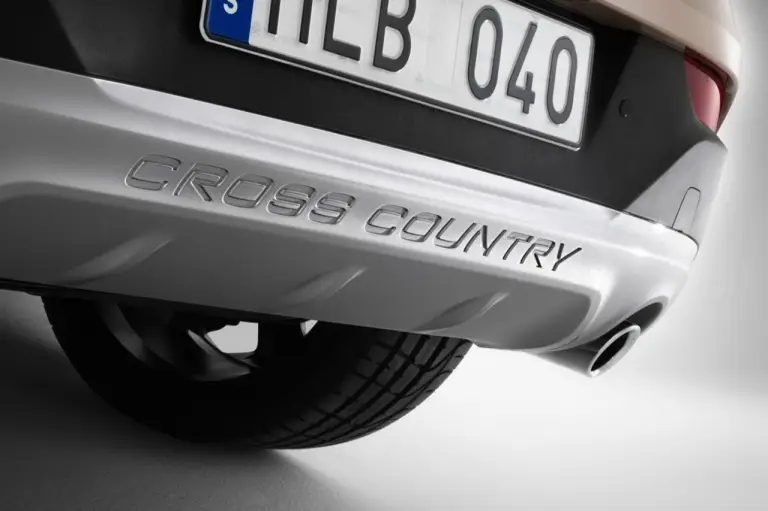 Volvo V40 Cross Country - 10