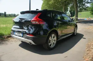 Volvo V40 Crosscountry D4 - Prova su strada