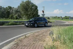 Volvo V40 Crosscountry D4 - Prova su strada