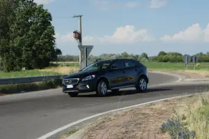 Volvo V40 Crosscountry D4 - Prova su strada