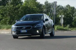 Volvo V40 Crosscountry D4 - Prova su strada