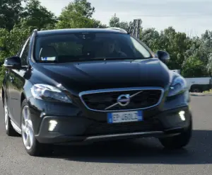 Volvo V40 Crosscountry D4 - Prova su strada