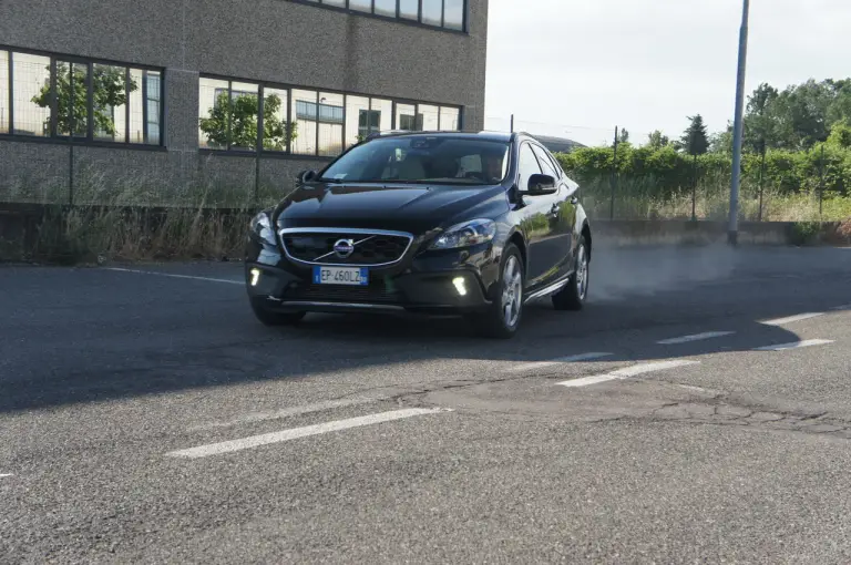 Volvo V40 Crosscountry D4 - Prova su strada - 27