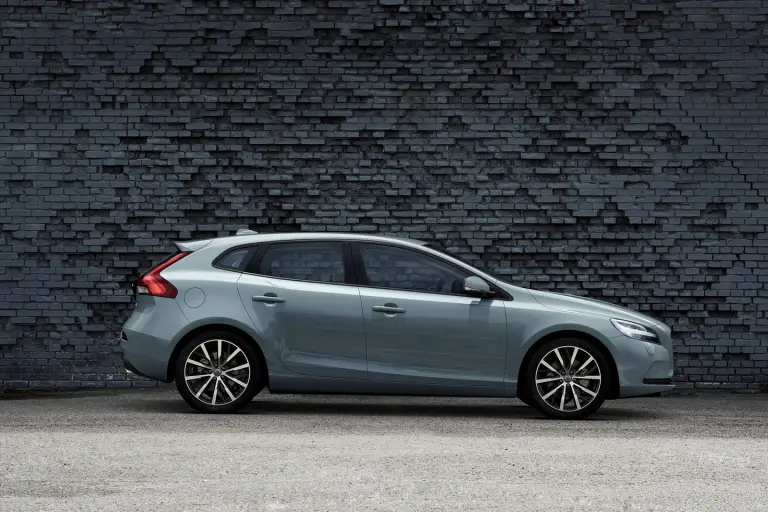 Volvo V40 MY 2017 - 7