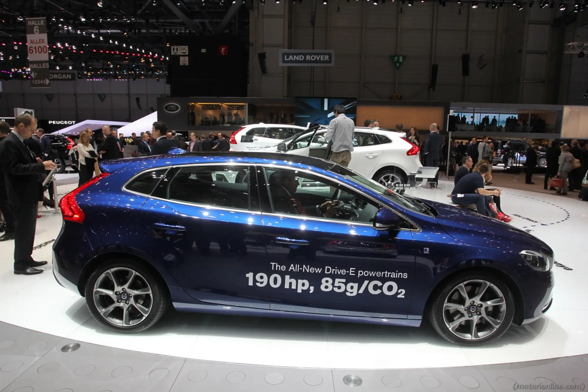 VOLVO V40 OCEAN RACE EDITION - Salone di Ginevra 2014 - 3