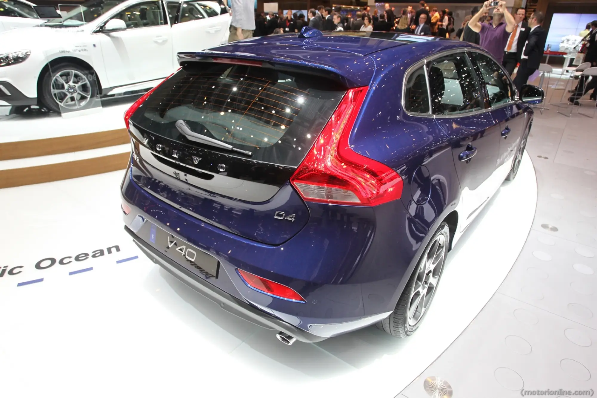 VOLVO V40 OCEAN RACE EDITION - Salone di Ginevra 2014 - 5
