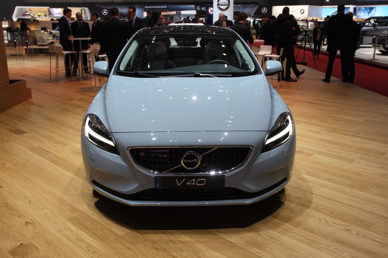 Volvo V40 - Salone di Ginevra 2016