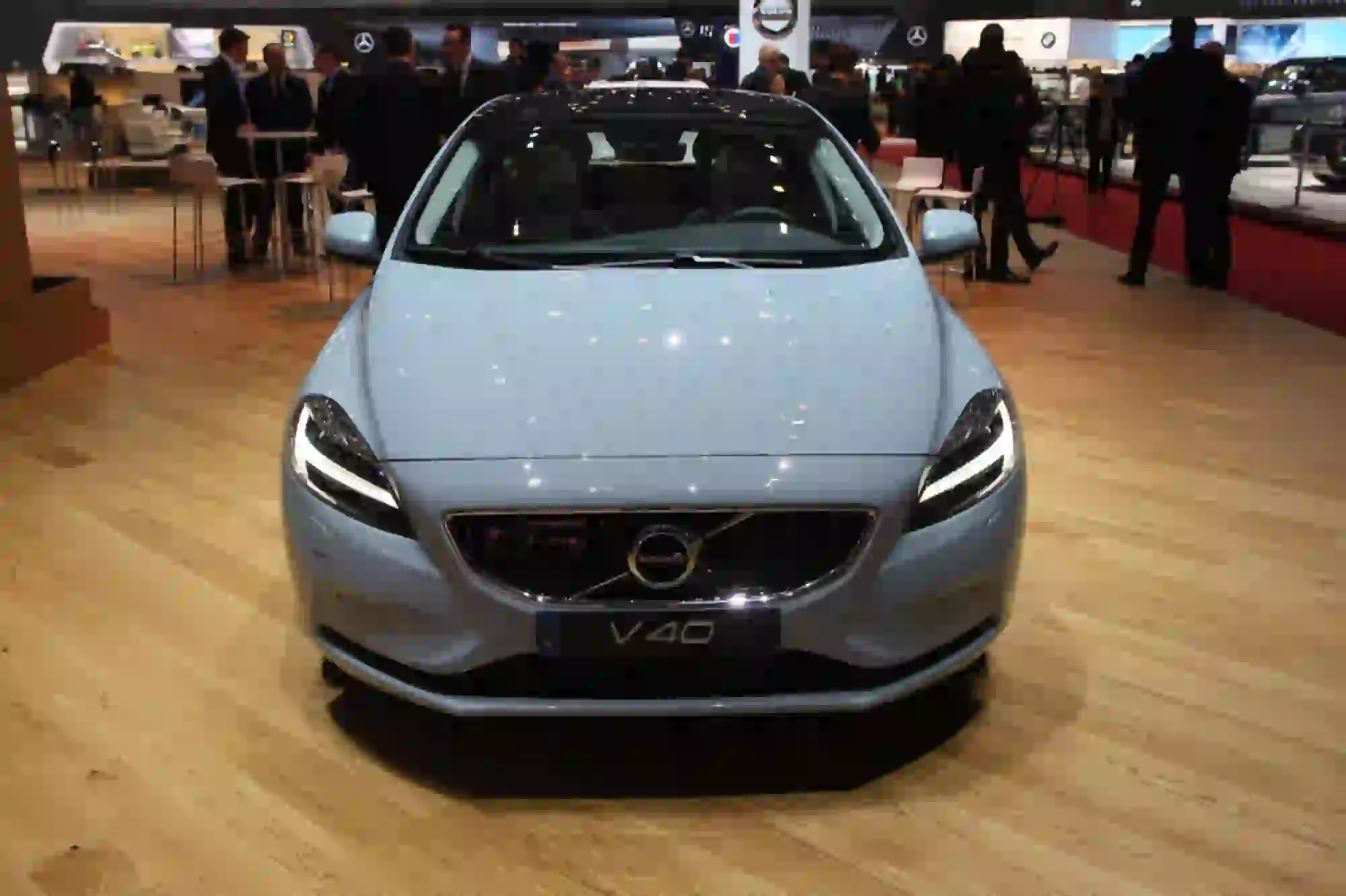 Volvo V40 - Salone di Ginevra 2016 - 1