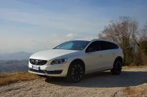 Volvo V60 Cross Country - Prova su strada 2016