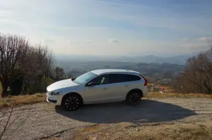Volvo V60 Cross Country - Prova su strada 2016