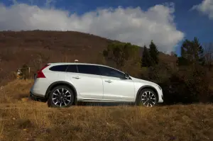 Volvo V60 Cross Country - Prova su strada 2016