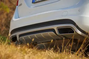 Volvo V60 Cross Country - Prova su strada 2016
