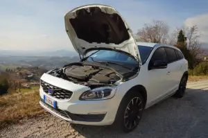 Volvo V60 Cross Country - Prova su strada 2016