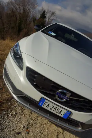 Volvo V60 Cross Country - Prova su strada 2016