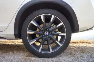 Volvo V60 Cross Country - Prova su strada 2016