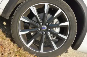 Volvo V60 Cross Country - Prova su strada 2016