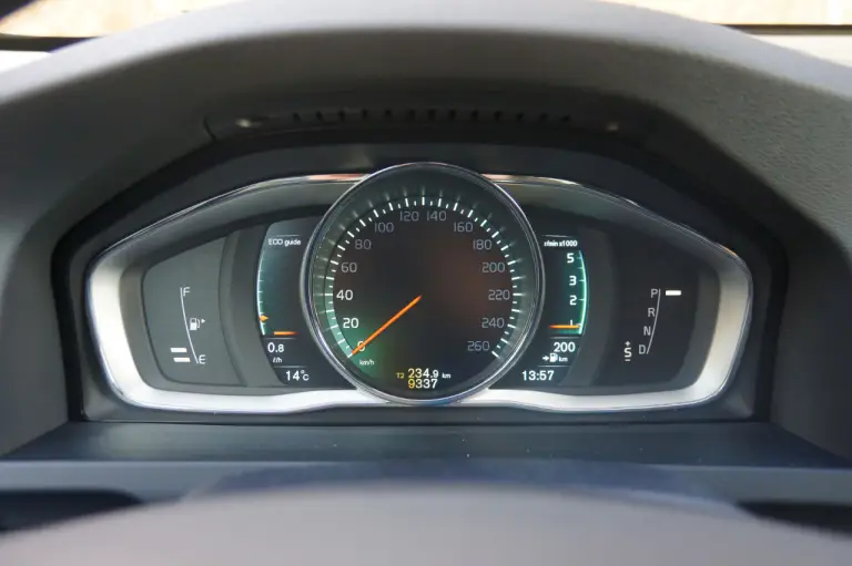 Volvo V60 Cross Country - Prova su strada 2016 - 38