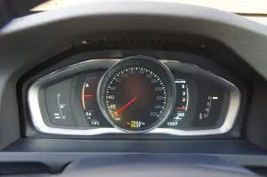 Volvo V60 Cross Country - Prova su strada 2016