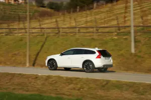 Volvo V60 Cross Country - Prova su strada 2016 - 51