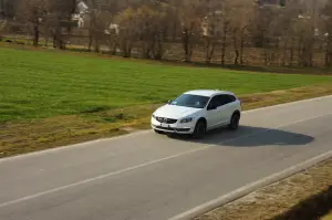 Volvo V60 Cross Country - Prova su strada 2016
