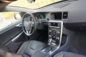 Volvo V60 Cross Country - Prova su strada 2016