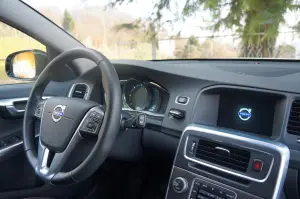 Volvo V60 Cross Country - Prova su strada 2016