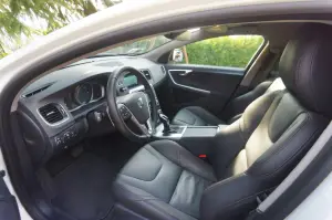 Volvo V60 Cross Country - Prova su strada 2016