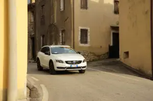 Volvo V60 Cross Country - Prova su strada 2016