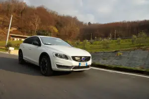 Volvo V60 Cross Country - Prova su strada 2016