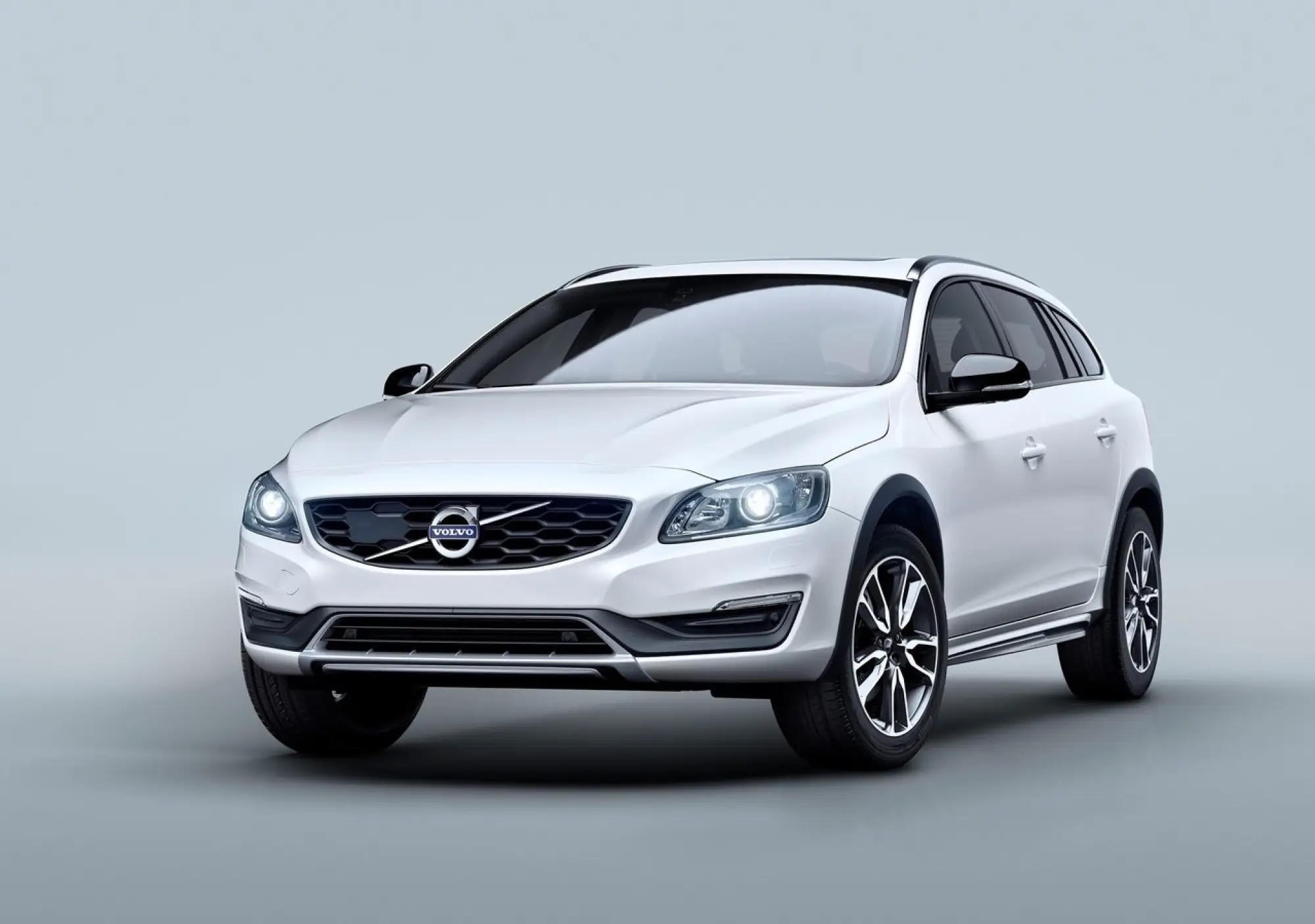 Volvo V60 Cross Country - 6