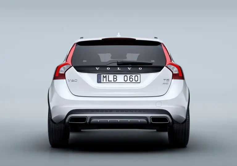 Volvo V60 Cross Country - 9