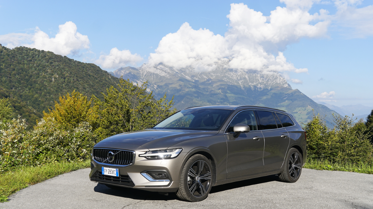 Volvo V60 D4 Prova su strada 2018