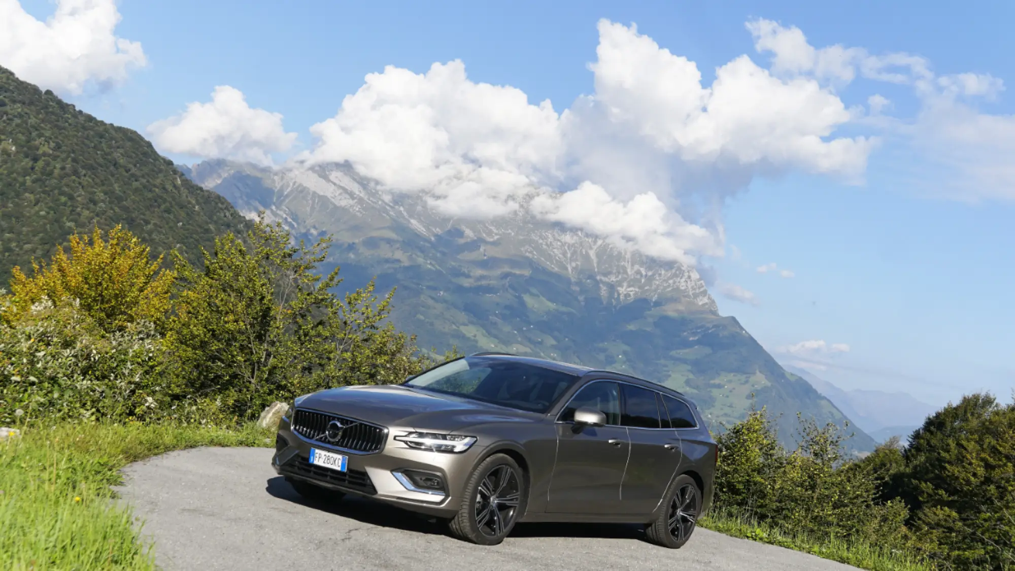 Volvo V60 D4 Prova su strada 2018 - 3