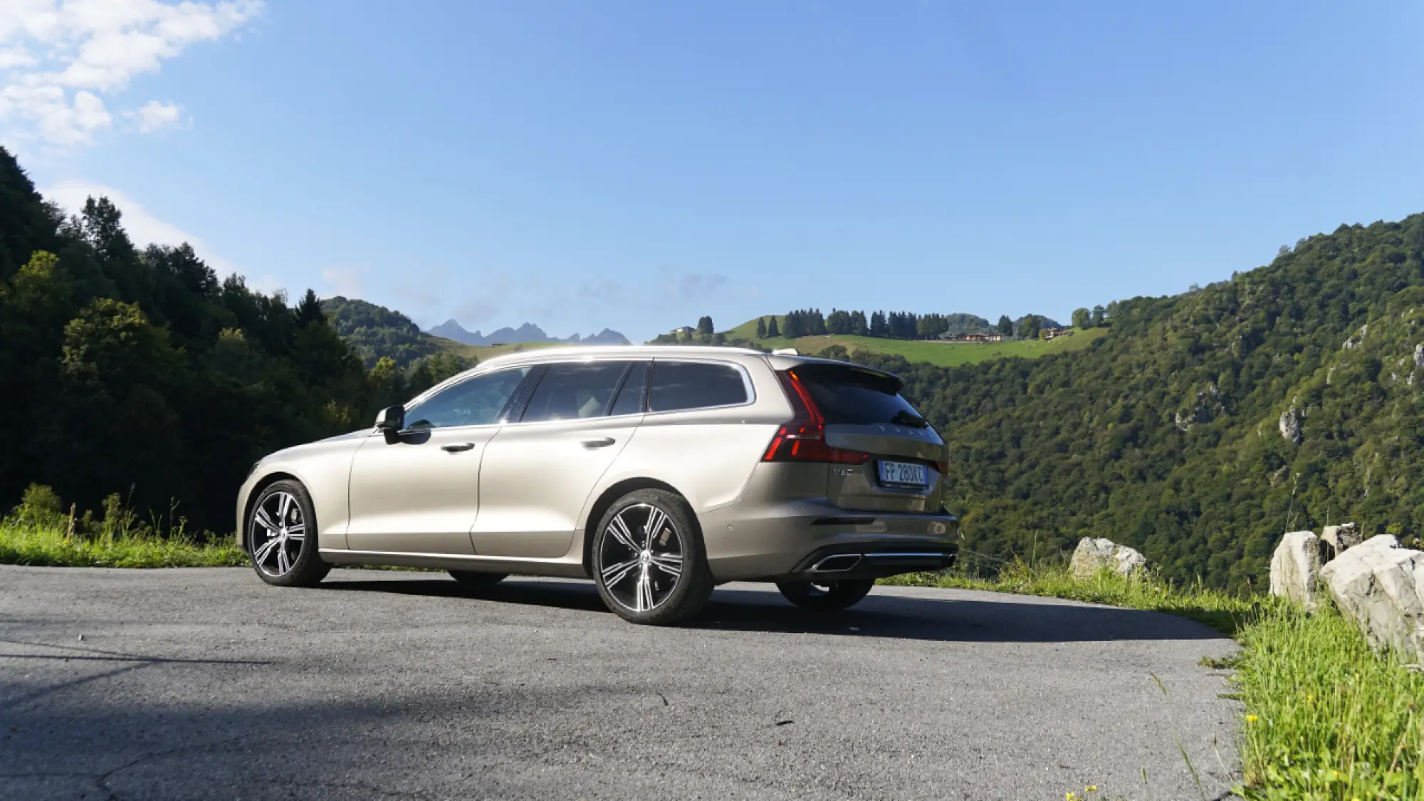 Volvo V60 D4 Prova su strada 2018 - 12