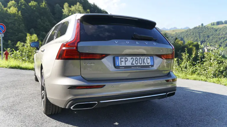 Volvo V60 D4 Prova su strada 2018 - 15