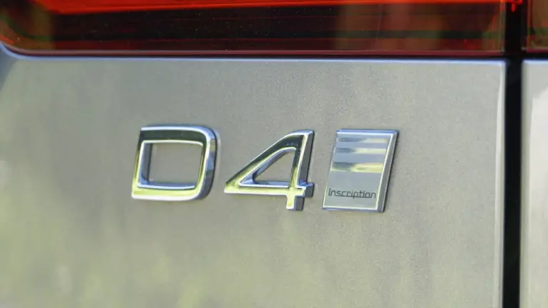 Volvo V60 D4 Prova su strada 2018 - 16
