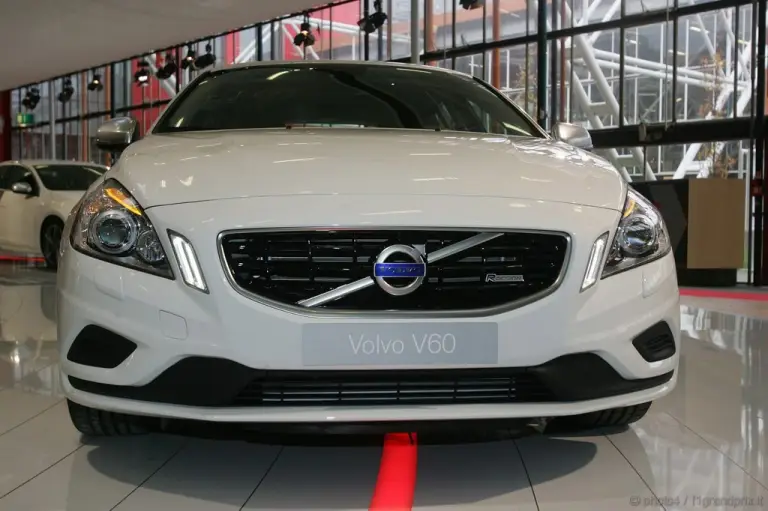 Volvo V60 Motorshow Bologna 2010 - 1