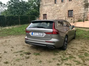 Volvo V60 MY 2018 - Test Drive in Anteprima - 9