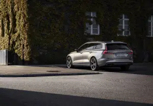 Volvo V60 MY 2018 - Test Drive in Anteprima