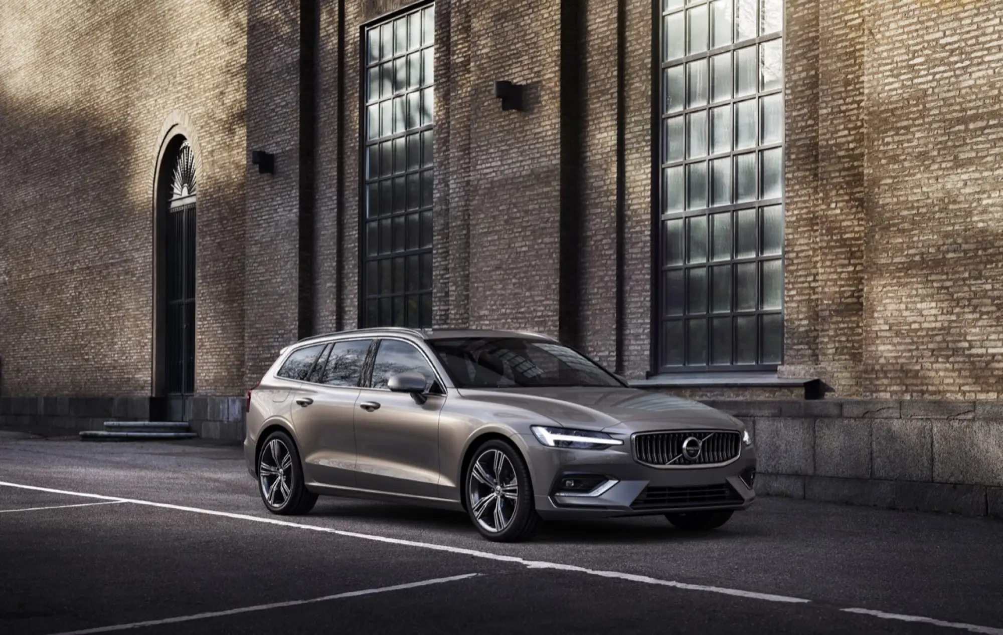 Volvo V60 MY 2018 - Test Drive in Anteprima - 23