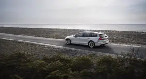 Volvo V60 MY 2018 - Test Drive in Anteprima