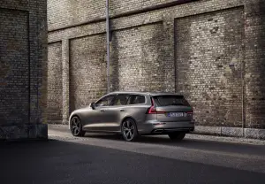 Volvo V60 MY 2018 - Test Drive in Anteprima - 26