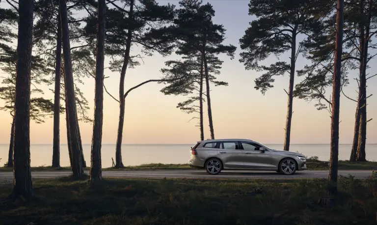 Volvo V60 MY 2018 - Test Drive in Anteprima - 34