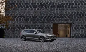 Volvo V60 MY 2018 - Test Drive in Anteprima