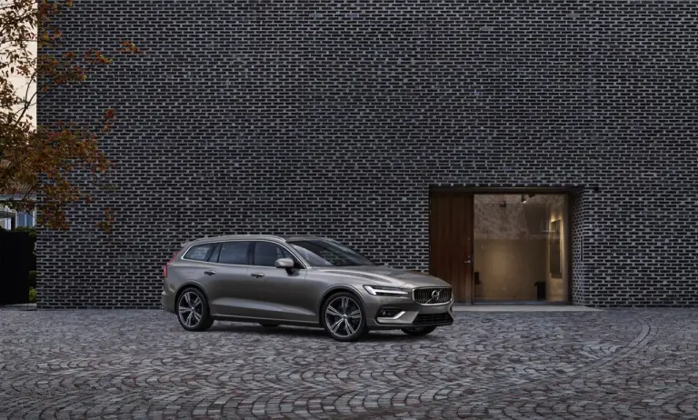 Volvo V60 MY 2018 - Test Drive in Anteprima - 37