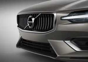 Volvo V60 MY 2018 - Test Drive in Anteprima